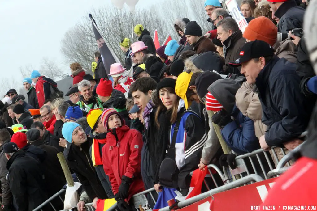 The crowd at Junior Men at 2012 Worlds © Bart Hazen