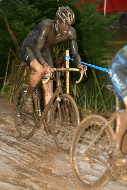 Ryan Weaver before a flat tire would move him backwards © Dave Roth