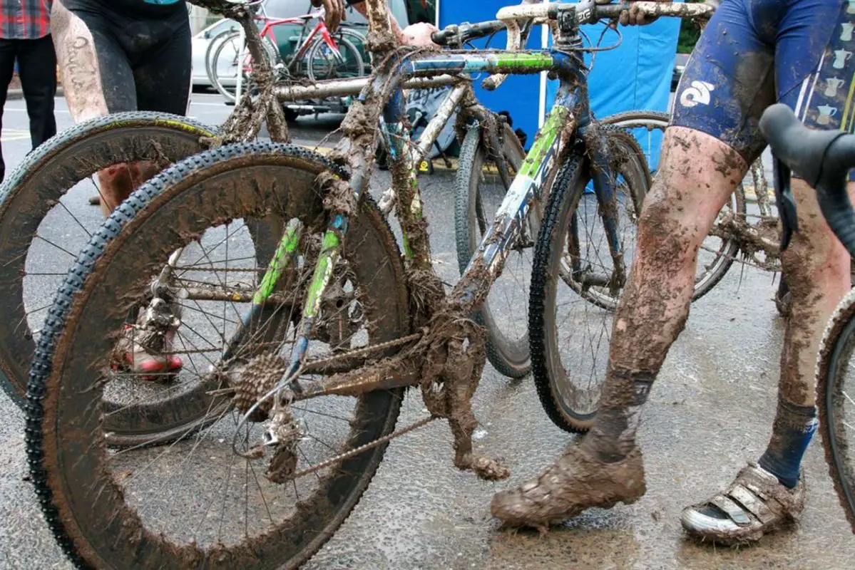 Post-race carnage © Dave Roth