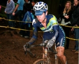 Abby Watson handles the tricky descent © Dave Roth