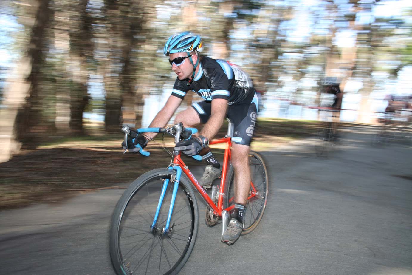 Hup United\'s Chip Lomas had a fast last lap in the men\'s B race. ?Cyclocross Magazine