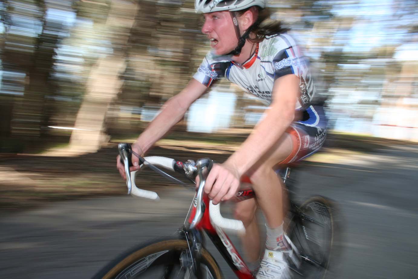 15-year-old Isiah Rapko crushed the men's B race. ?Cyclocross Magazine