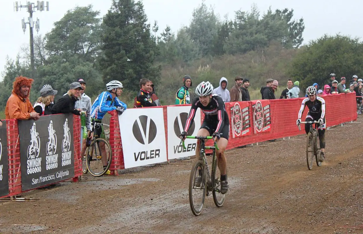 Devon Haskel (Bike Station Aptos) held off Kerry Barnholt (Scott / Ritchey) to win the women\'s race. © Cyclocross Magazine