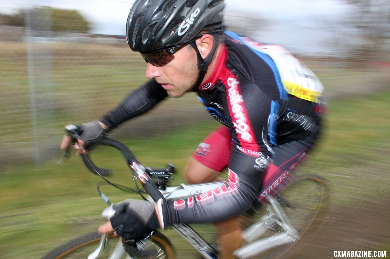 Former roadie pro Eric Wholberg has adapted well to cyclocross. Bay Area Super Prestige 2010, Coyote Point Finals, 12/5/2010. ©