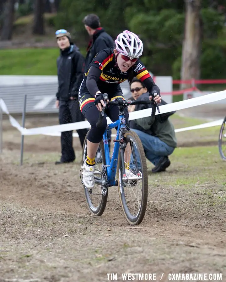 Kelly Chang riding the sand. © Tim Westmore