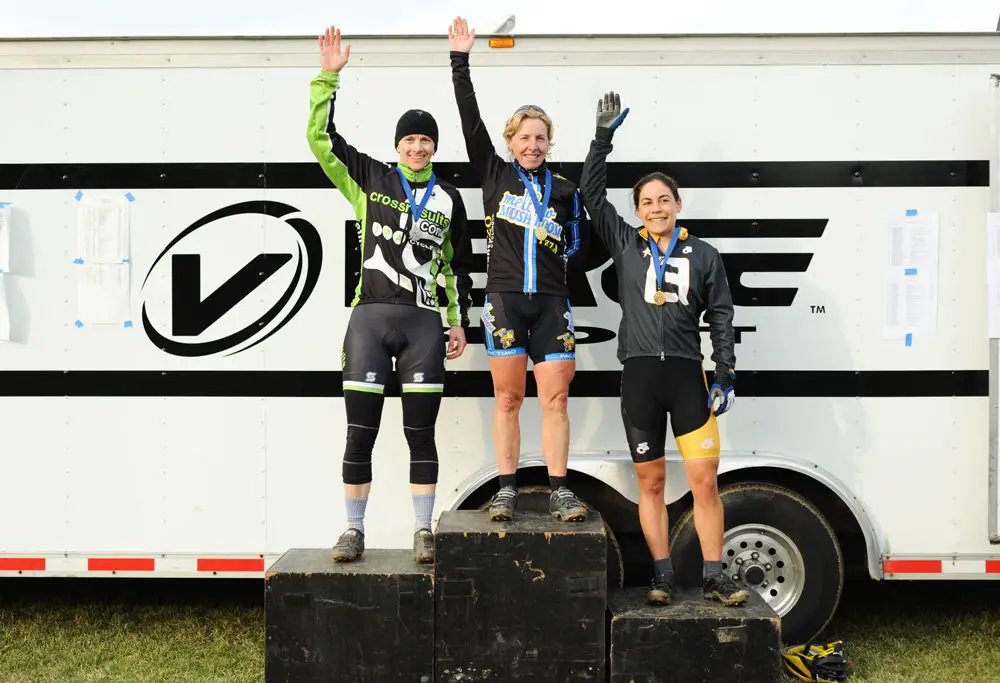 The Women’s Podium (L to R): Annis, Van Gilder, Anthony. © Natalia Boltukhova | Pedal Power Photography | 2011