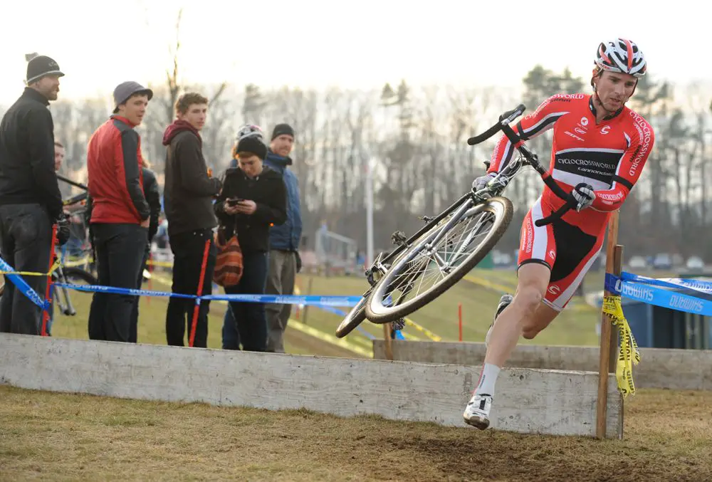 McNicholas blows through the barriers © Natalia Boltukhova | Pedal Power Photography | 2011