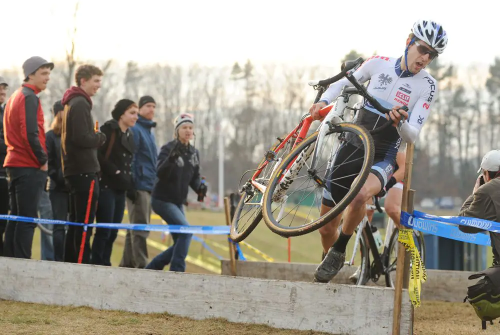 Durrin runs the barriers while Gagne hops them behind © Natalia Boltukhova | Pedal Power Photography | 2011