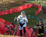  Natasha Elliot sprints up the challengingly steep run-up, Crystal Anthony (left) and Elle Anderson (right) following. © Todd Prekaski