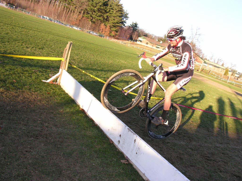 How to bunny hop the barriers. Baystate Cyclocross, Day 1. ? Paul Weiss   