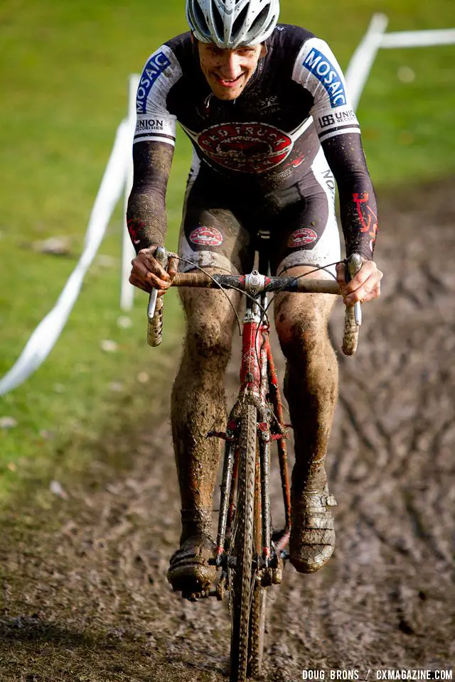 Sven Sturm (Trek Red Truck) in his 2nd race of the day. © Doug Brons