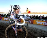 Niels Albert hits the sandpit at the 2011 Belgian National Championship cyclocross race in Antwerpen. Sunday Jan. 9, 2010. ( SPRIMONT PRESS / Laurent Dubrule )