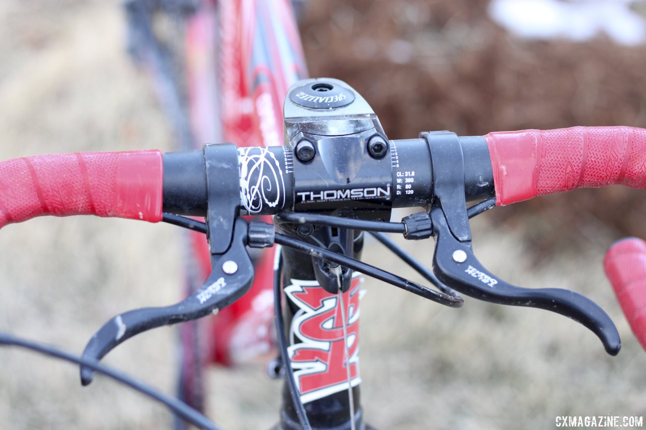 Tektro top mount brake levers add versatility to hand positioning. © Cyclocross Magazine