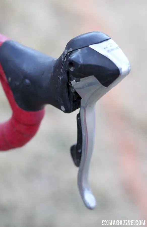 With a single front ring setup there is no need to run a cable from the left shifter. © Cyclocross Magazine