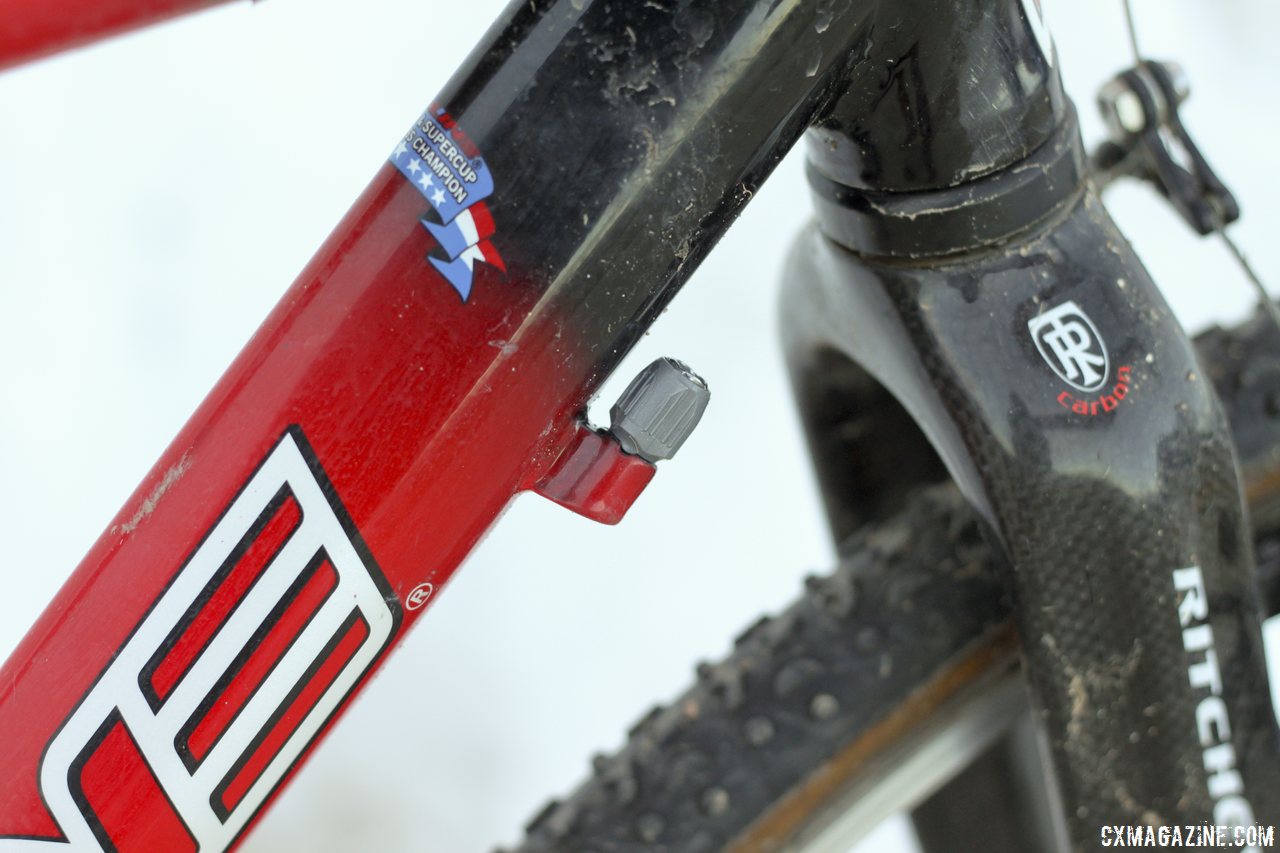 The front derailleur barrel adjuster was left on even though the bike is currently set up with a single front ring. © Cyclocross Magazine