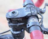 A Thompson Elite x4 mountain bike stem is used to bring the reach in. © Cyclocross Magazine