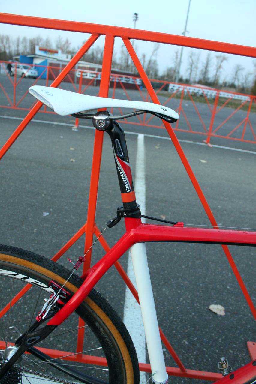 Wells trusts a carbon seatpost. ? Cyclocross Magazine