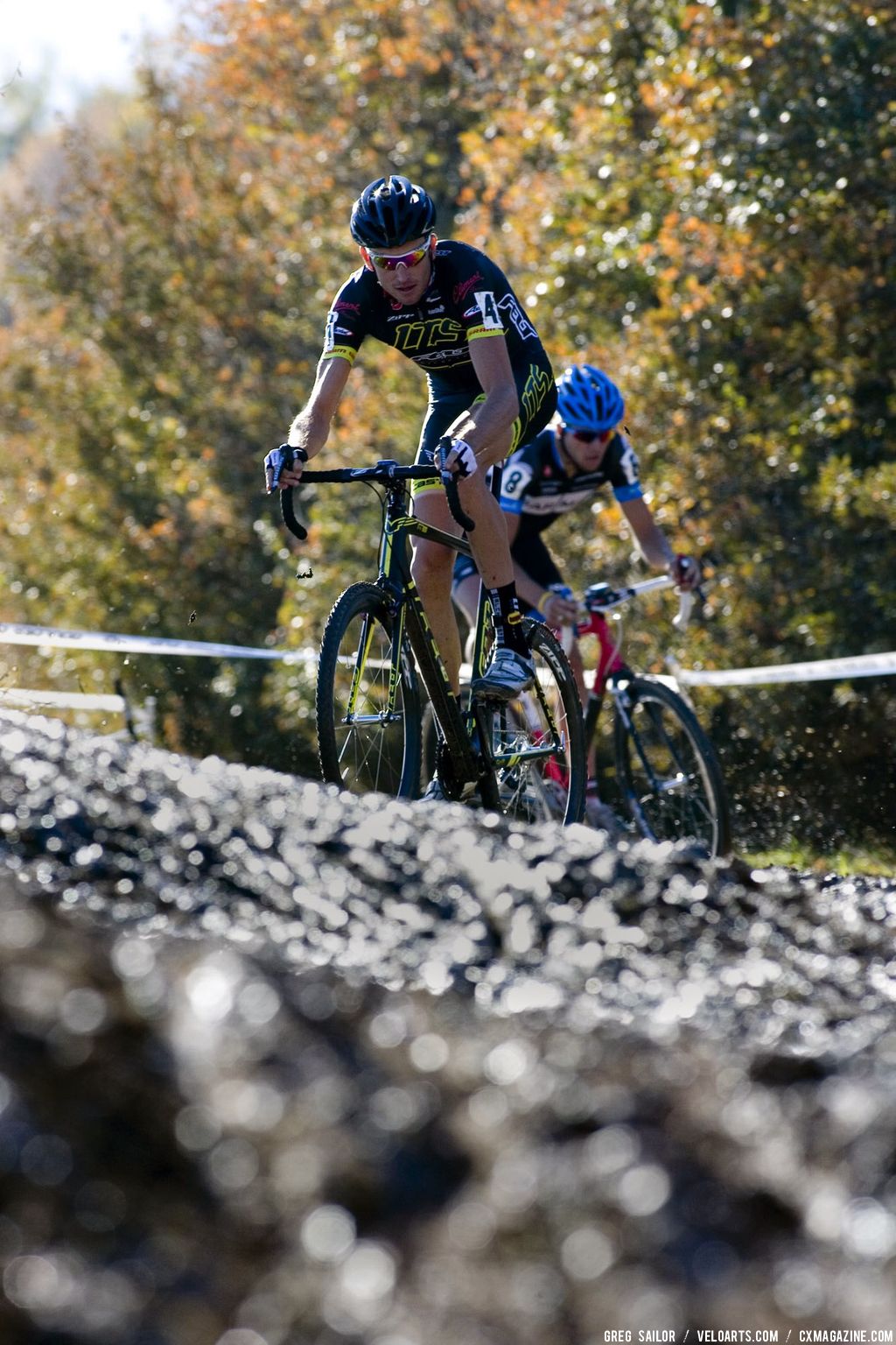 LTS Felt rider Ryon Trebon, #4, comes upon a hill of mud during the Men\'s Elite race. © Greg Sailor - VeloArts.com