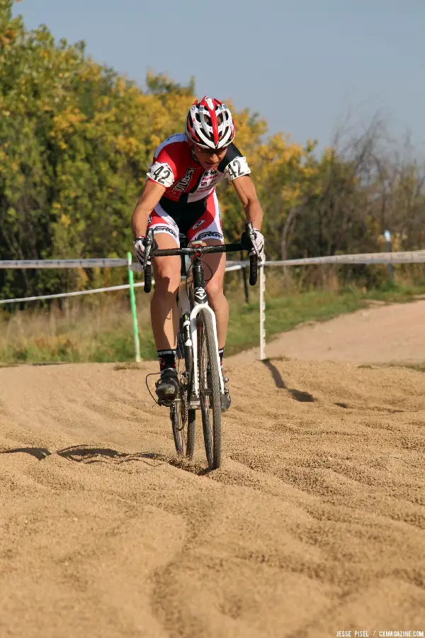 Hitting the sandpit at the Boulder Cup. © Jesse Pisel