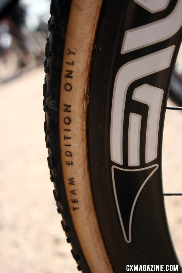 Challenge Team Issue tires feature a pure cotton 320 tpi casing. © Cyclocross Magazine