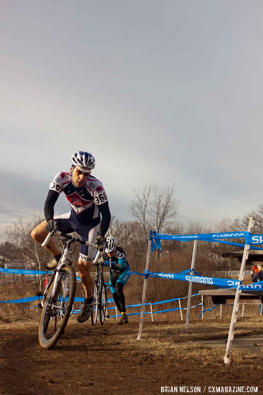 Ron Huebner keeping the pressure on.  ©Brian Nelson