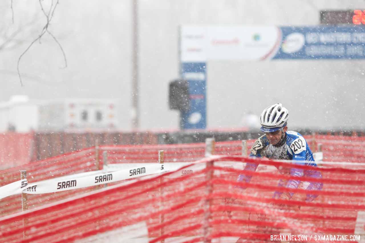 Michael Shulze on the final lap in wet, heavy snow.  Â©Brian Nelson