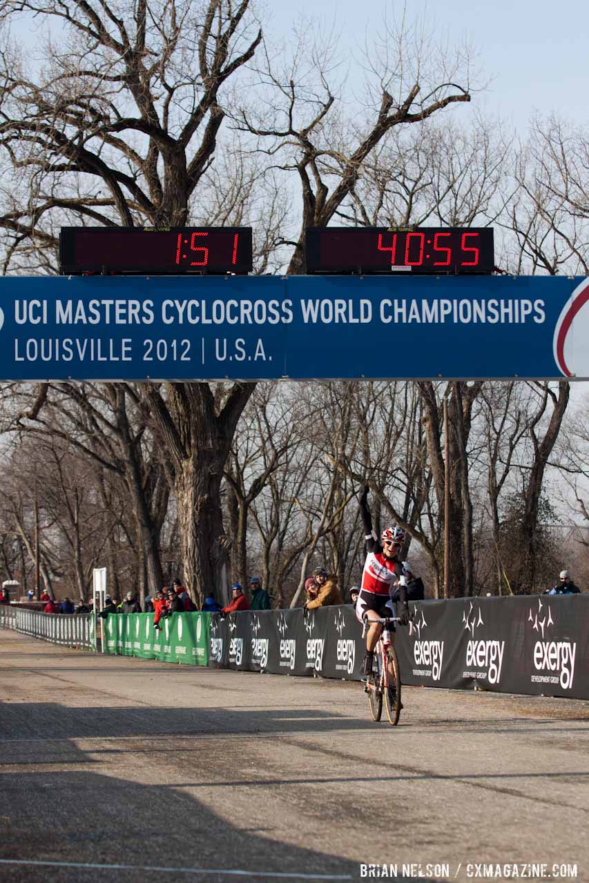 Lisa Hudson at the finish. ©Brian Nelson