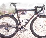 Calfee's new Manta Pro softtail suspension platform road bike, but a cyclocross version is coming soon. © Cyclocross Magazine
