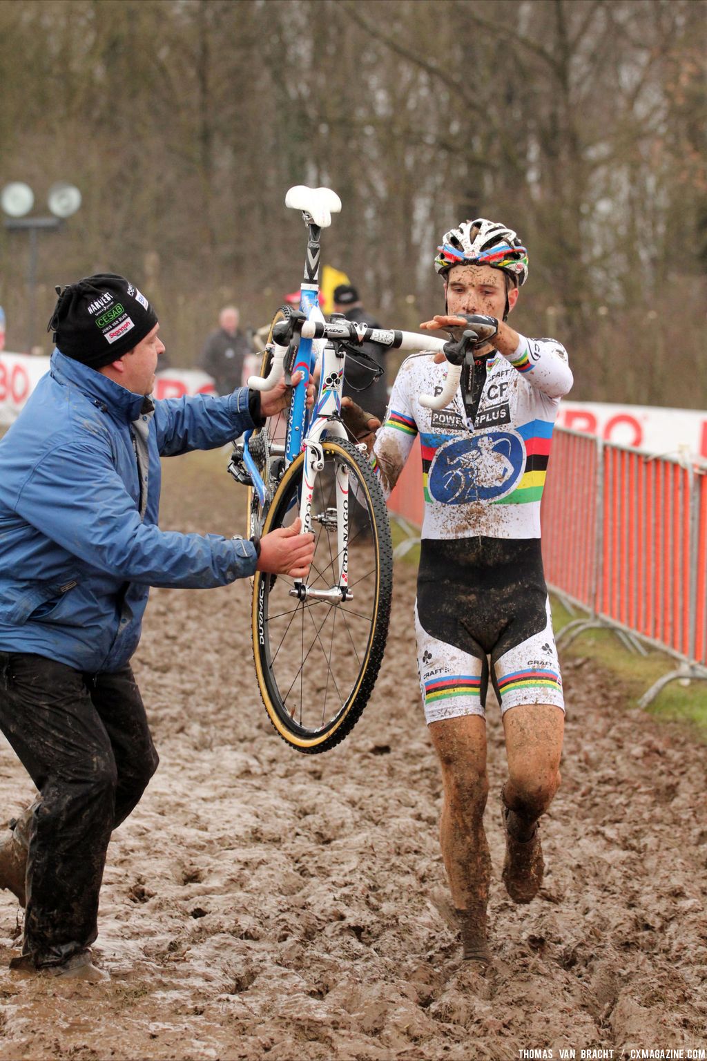 Elite men at Cauberg Cyclocross. © Thomas Van Bracht