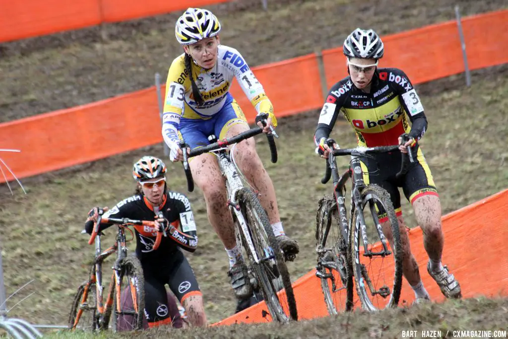 Nikki Harris at Cauberg Cyclocross. © Bart Hazen