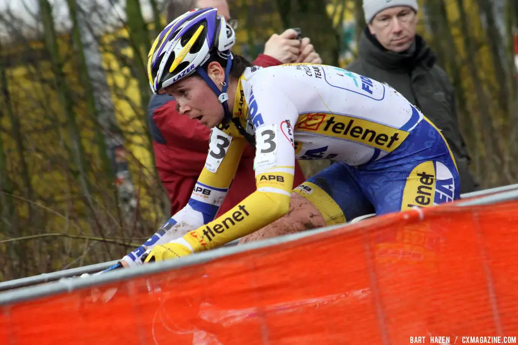 Nikki Harris at Cauberg Cyclocross. © Bart Hazen