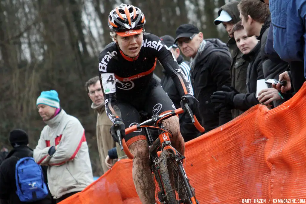 Sanne van Paassen at Cauberg Cyclocross. © Bart Hazen