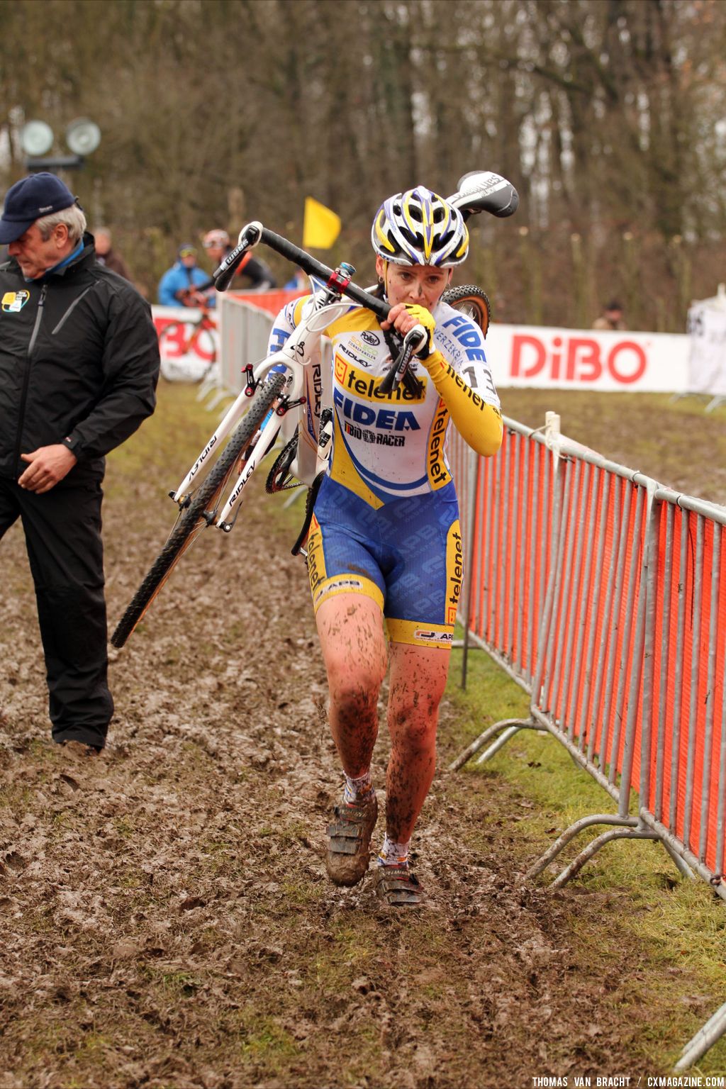 Elite women at Cauberg Cyclocross. © Thomas Van Bracht