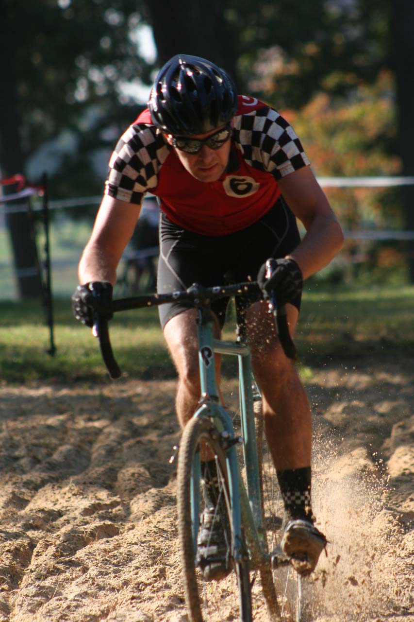 The sand pits were a favorite spot for spectators. © Jamie Mack