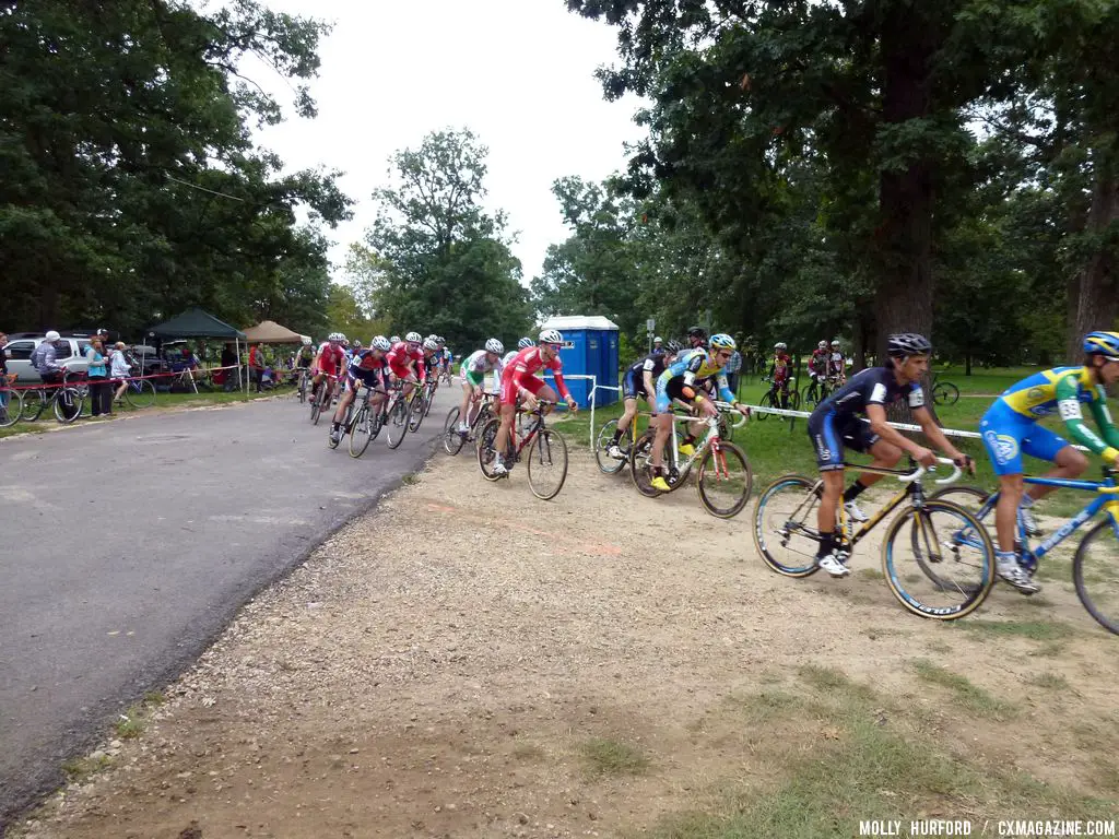 The men taking the sharp left at the start.  © Cyclocross Magazine