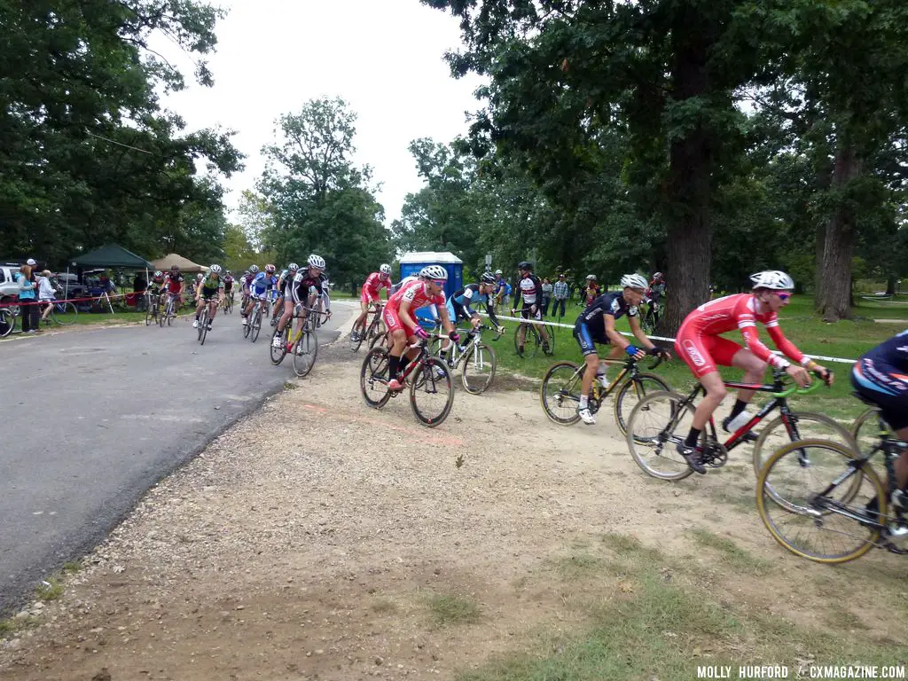 The Philadelphia Cyclocross School racers stuck together in the beginning.  © Cyclocross Magazine