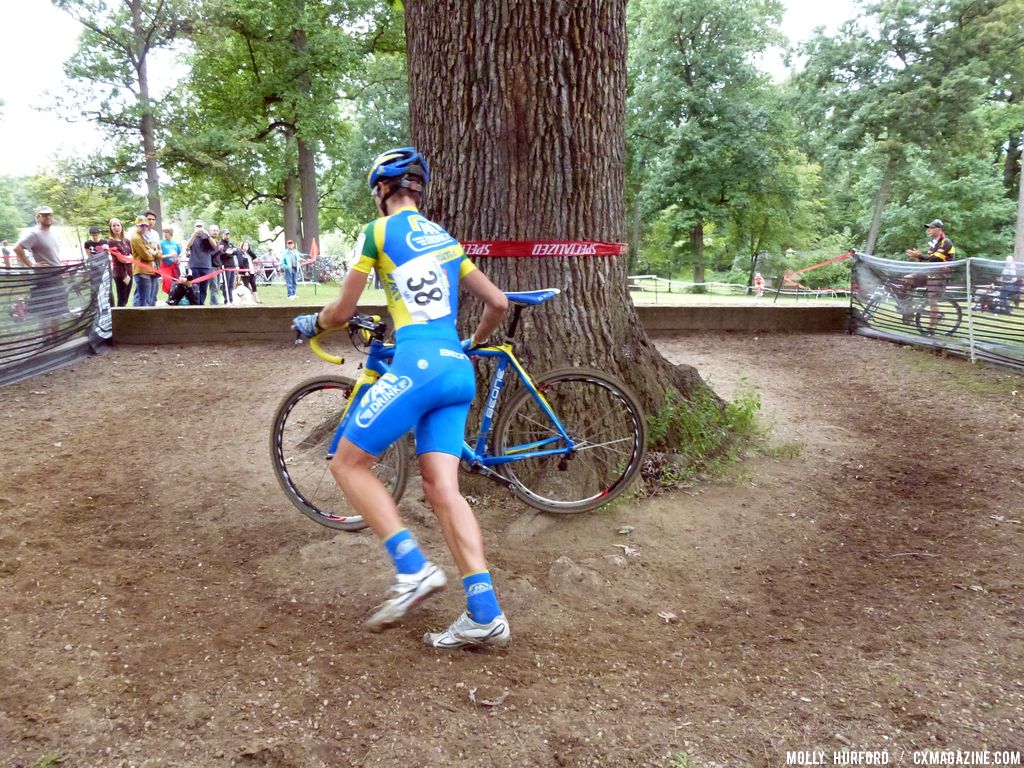 Van den Bosch around the tree. © Cyclocross Magazine