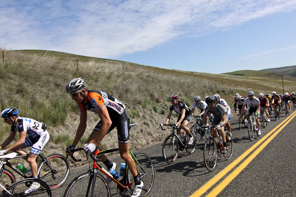 Trebon's not hard to pick out in this field ? Pat Malach, Oregon Cycling Action