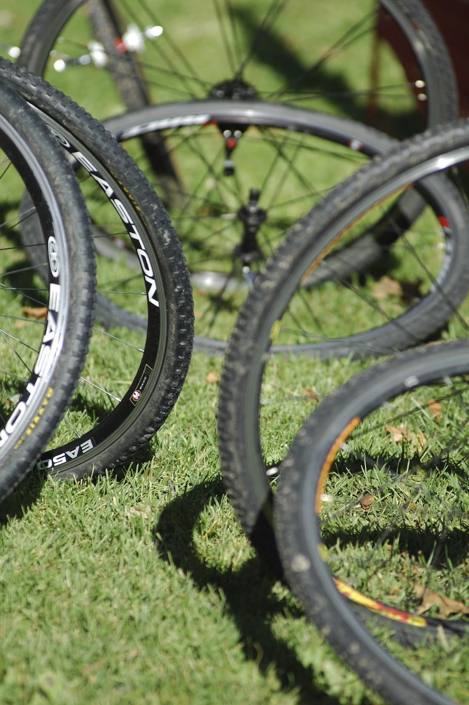 Wheel pit at the Chicago Cross Cup at Hopkins Park in Dekalb Illinois.  ©  Aaron Johnson