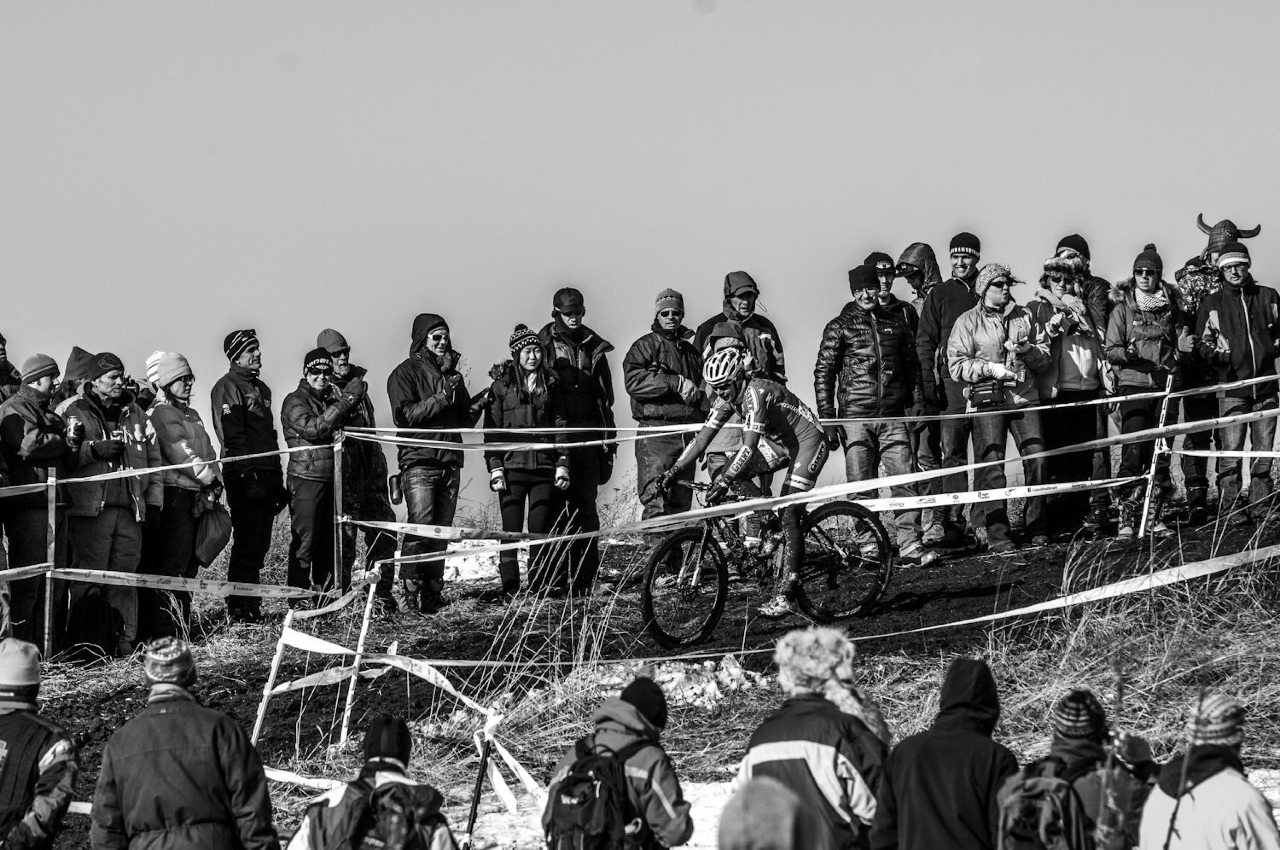 Spectators lined the course for the women at the 2013 Cyclocross National Championships. © Chris Schmidt