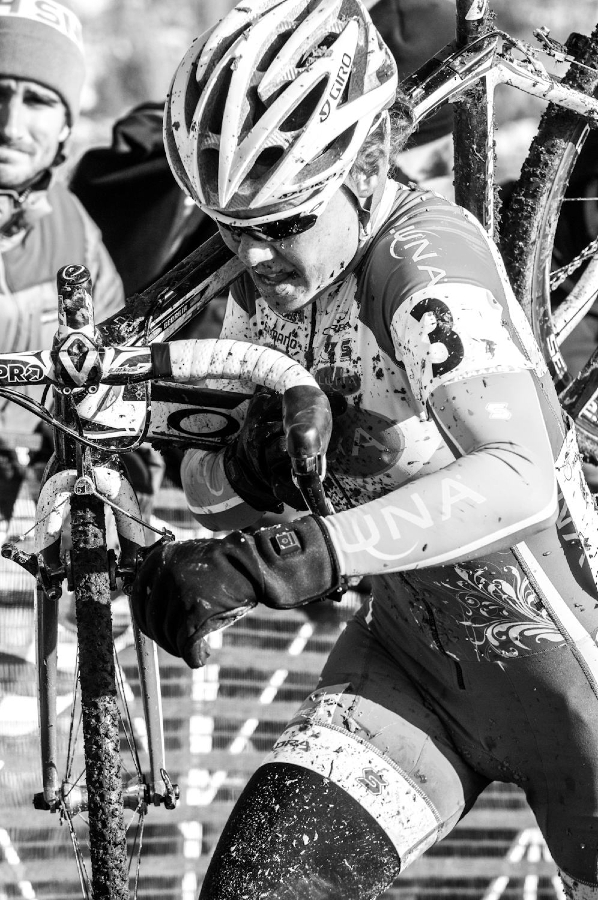 Georgia Gould struggles at the 2013 Cyclocross National Championships. © Chris Schmidt
