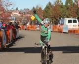 Arielle Filiberti from Dartmouth wins the D2 Collegiate Women Cyclocross National Championships. ? Janet Hill
