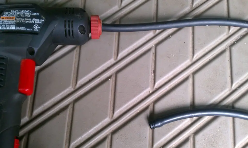 step-one-this-is-the-old-hose-in-the-inflator-and-the-new-hose-out-of-the-package