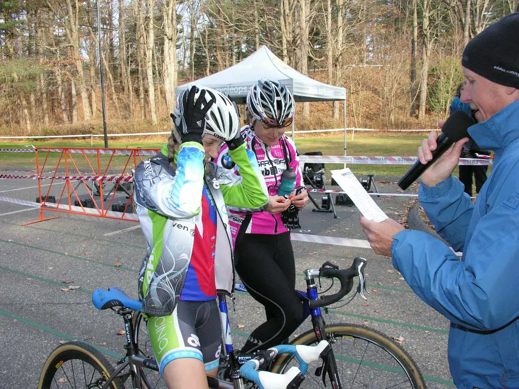 Maureen Bruno-Roy fixes her helmet as Richard Fries calls up the rest of the elite women. ? Paul Weiss