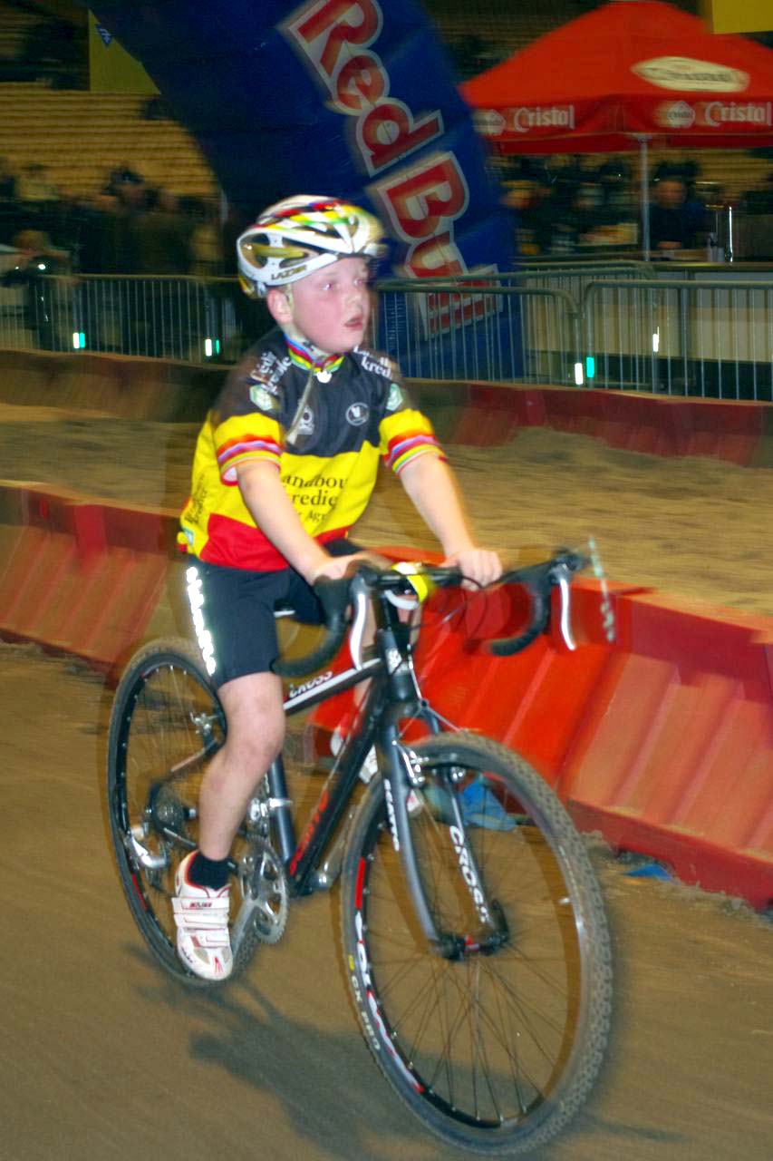 A young Nys supporter shows his national pride. ? Jonas Bruffaerts