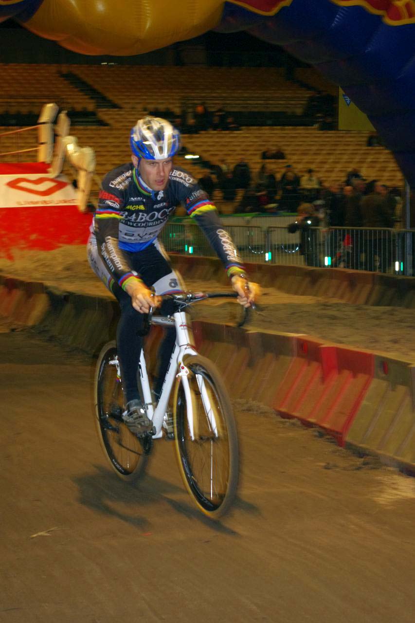 Erwin Vervecken riding with the kids race.  ? Jonas Bruffaerts