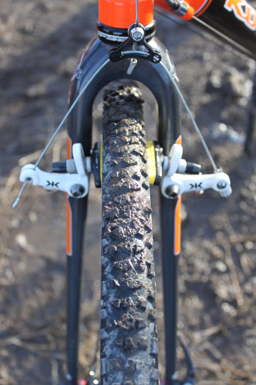 Kona/FSA's Barry Wicks raced on the FMB Grippo that features a first generation Schwalbe Racing Ralph tread. ? Cyclocross Magazine