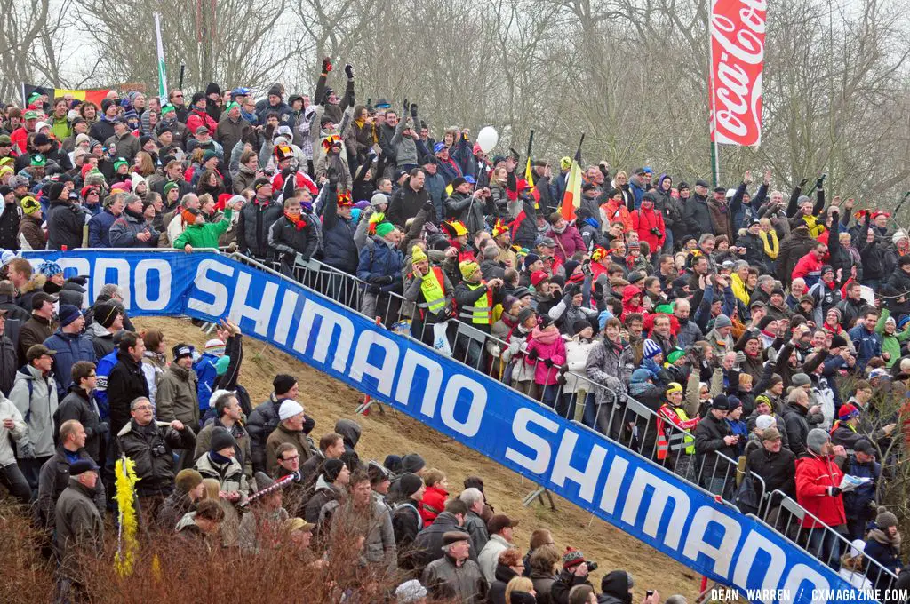 Koksijde Cyclocross World Cup Fans on Dune © Dean Warren