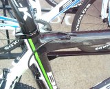   BH RX1: internal cable routing, flattened top tube for shouldering © Ryan Hamilton