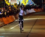 Niels Albert celebrates a big win over Sven Nys ©Dan Seaton